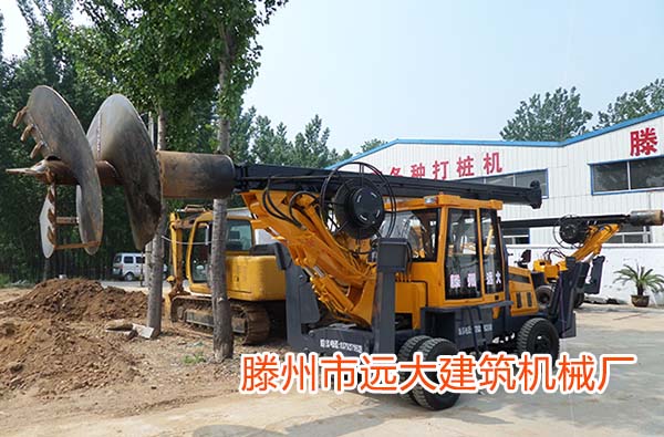 滕州好色先生在线下载小型旋挖機施工中